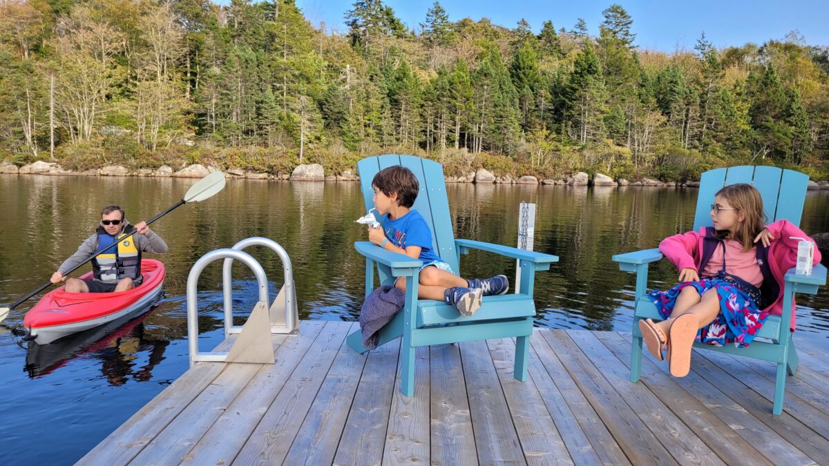 Détente au bord du lac chez Jack