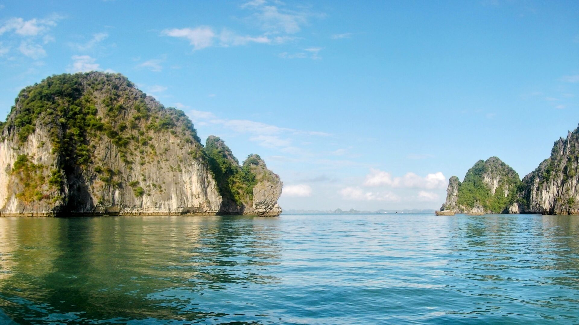 La baie de Bai Tu Long