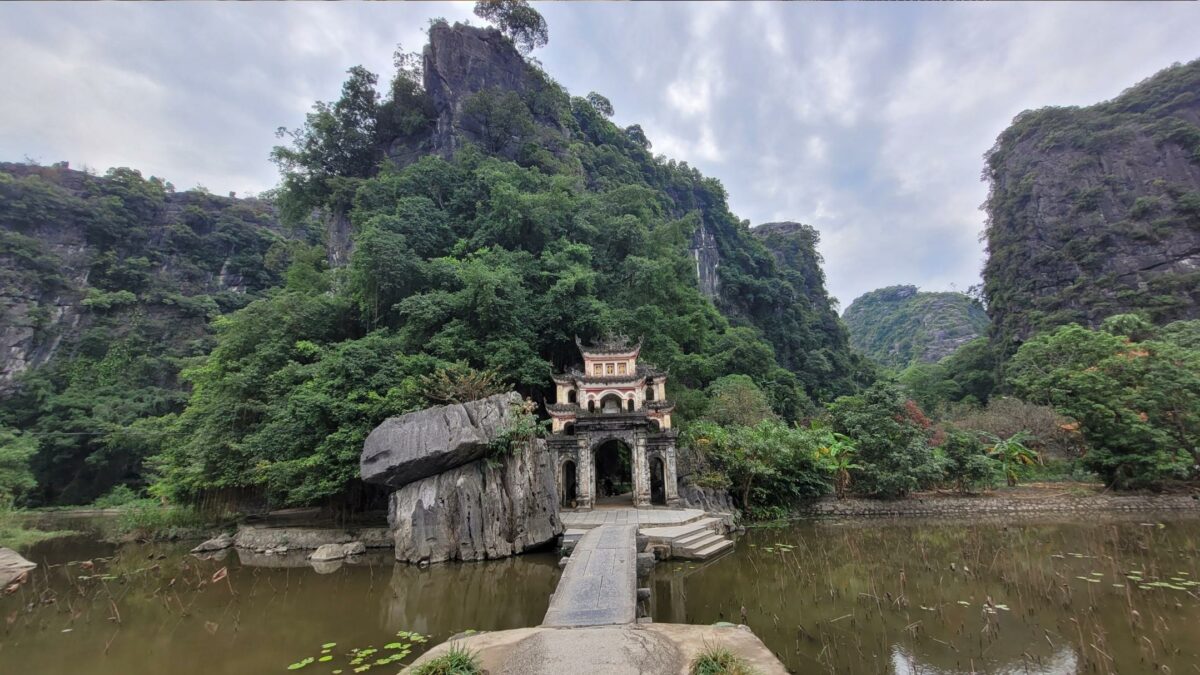 Bich Dong Pagoda